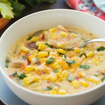 This Quinoa Corn Chowder is an easy meal in one! It's thick, creamy, hearty and packed with protein and fiber!